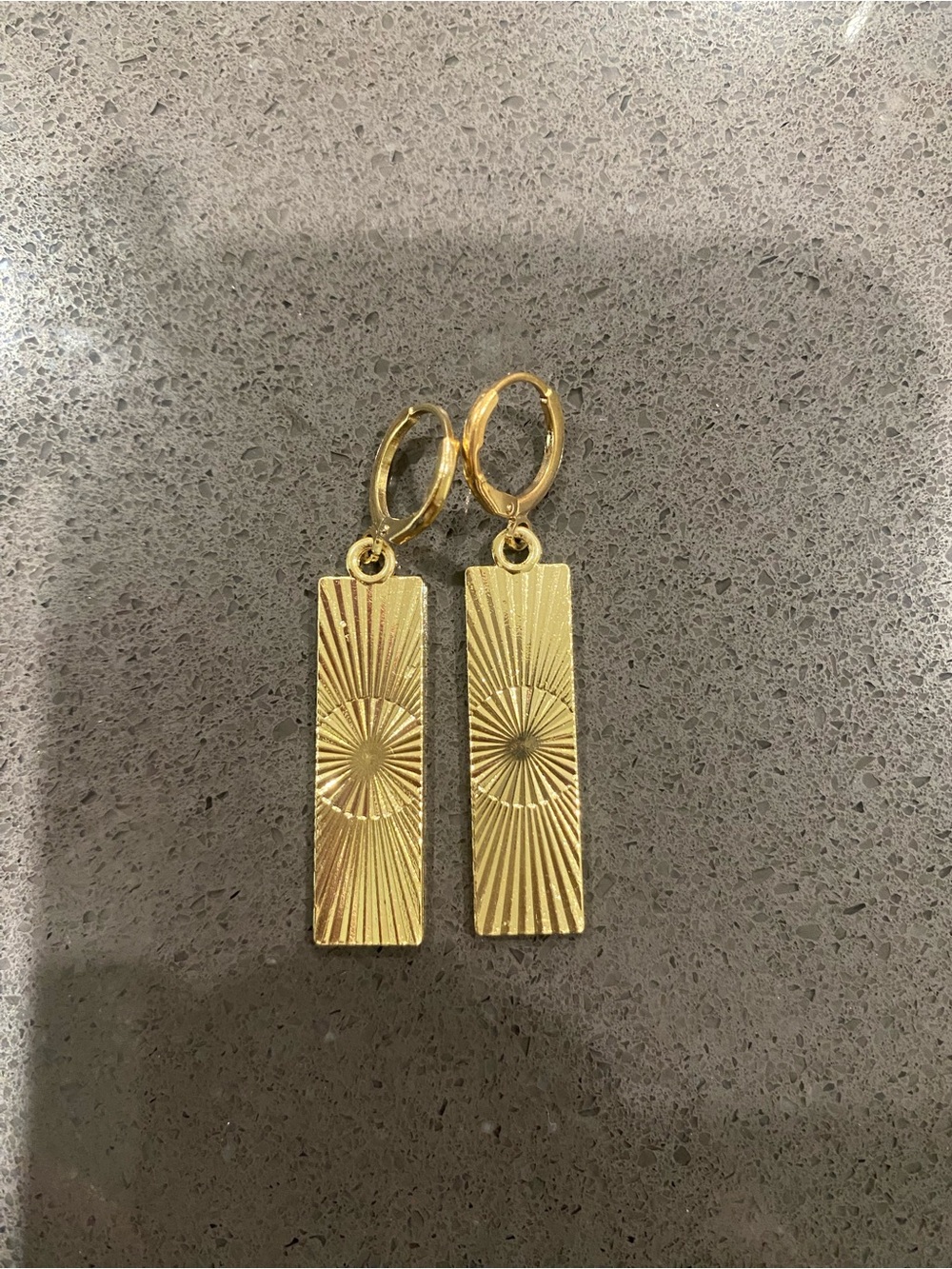 Howdy dangle earrings - Picture 4 of 4
